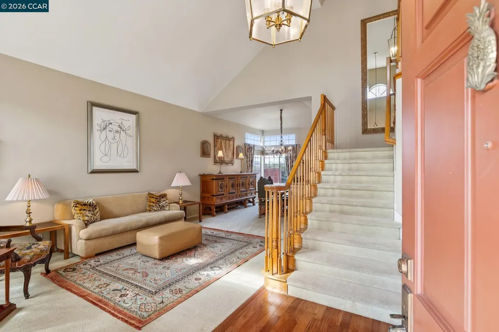 105 Crow Place Clayton CA 94517