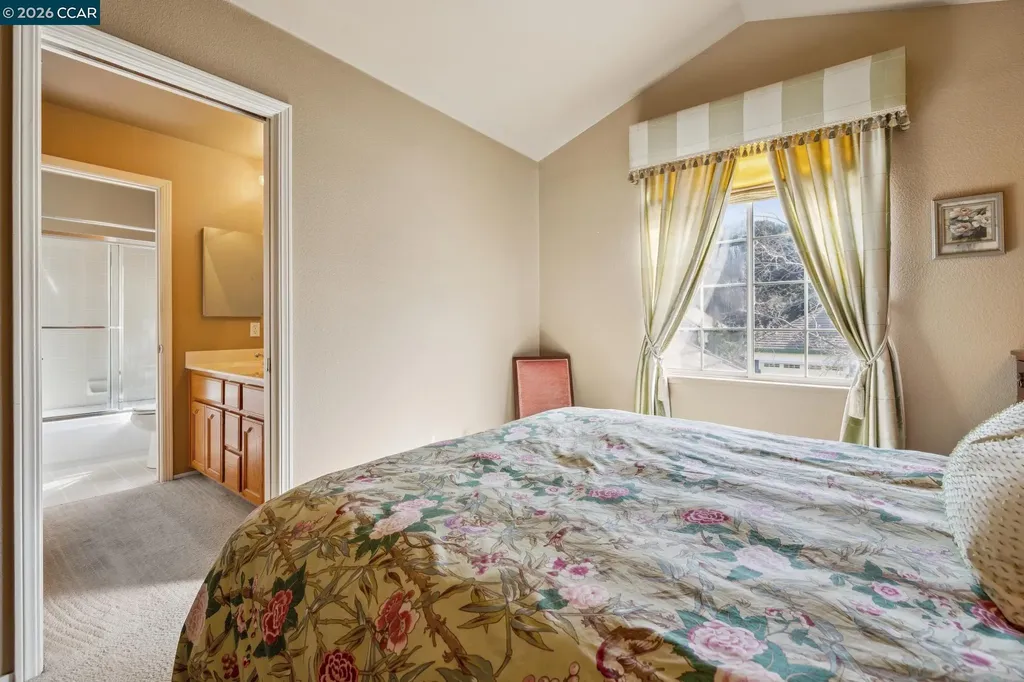 105 Crow Place Clayton CA 94517