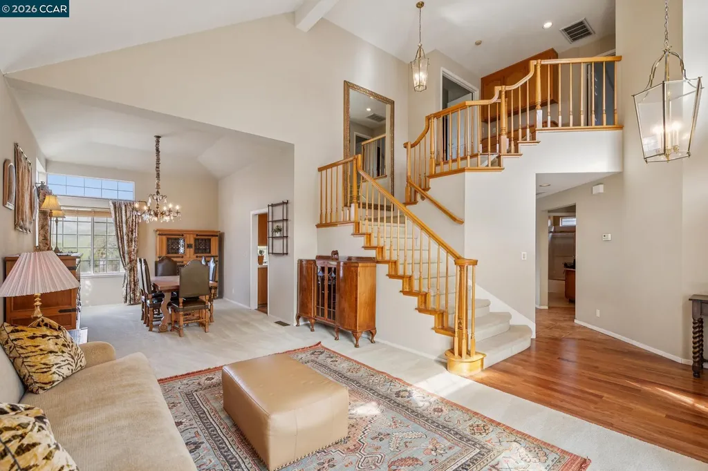 105 Crow Place Clayton CA 94517