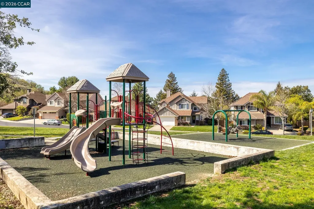 105 Crow Place Clayton CA 94517