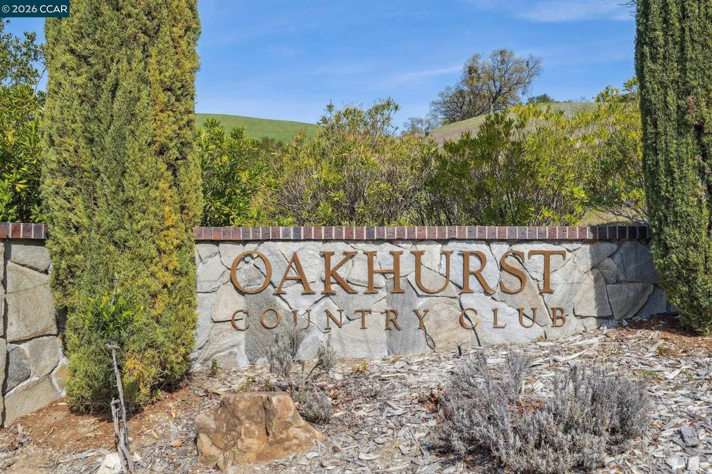 105 Crow Place Clayton CA 94517