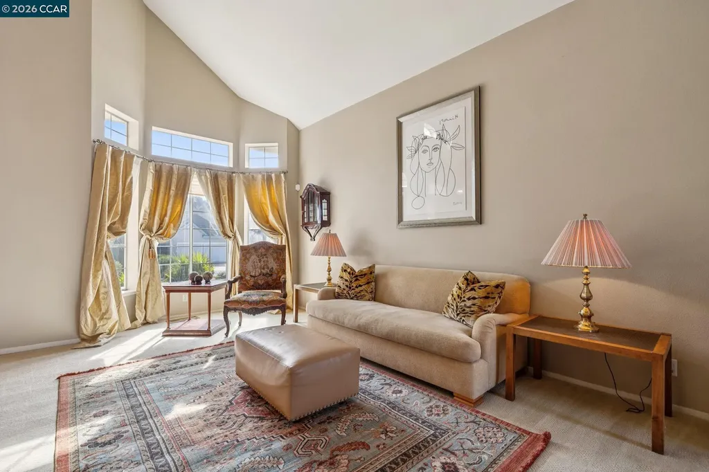 105 Crow Place Clayton CA 94517