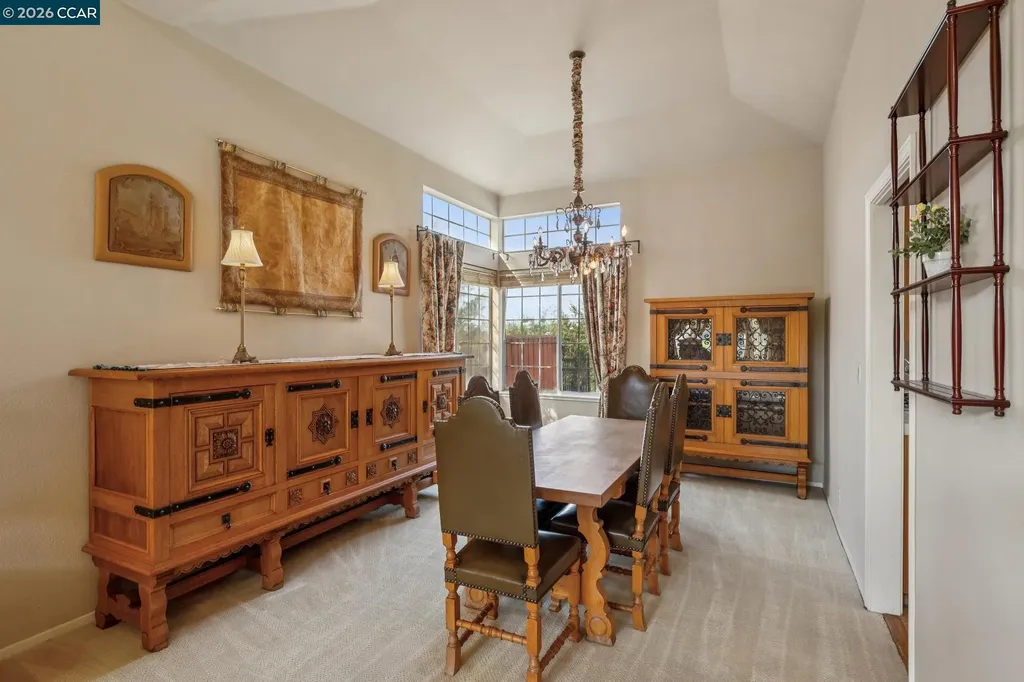 105 Crow Place Clayton CA 94517