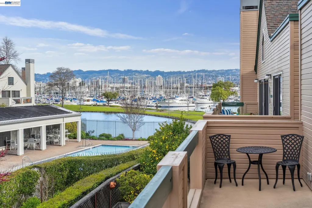 9 Regulus Court Alameda CA 94501