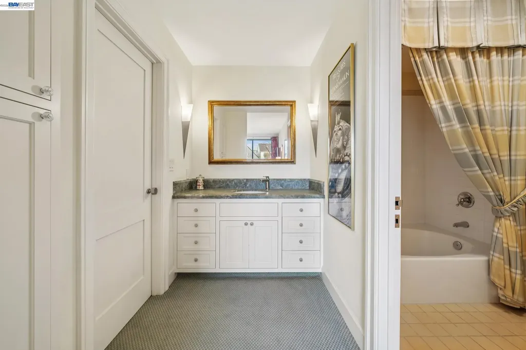 9 Regulus Court Alameda CA 94501