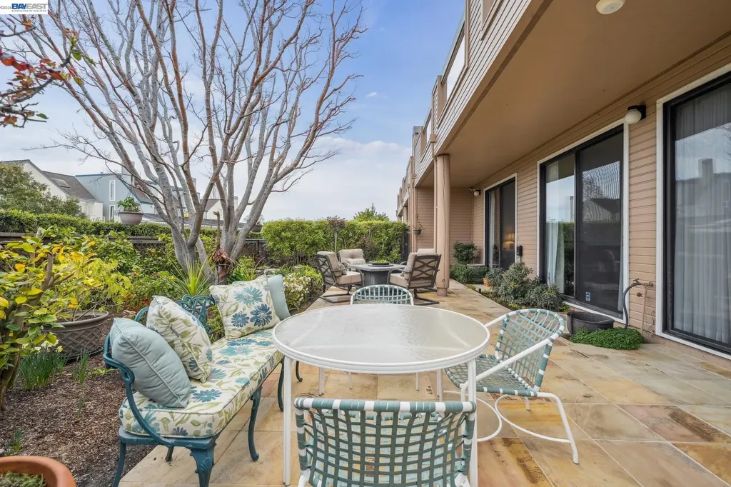 9 Regulus Court Alameda CA 94501