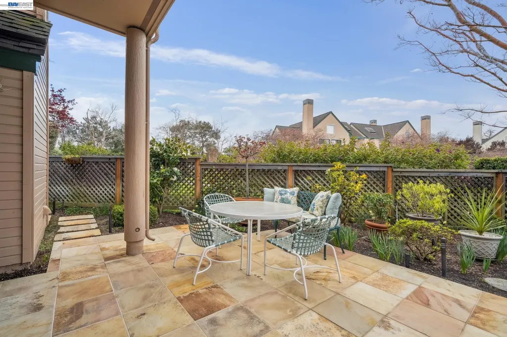 9 Regulus Court Alameda CA 94501