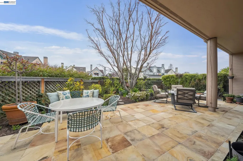 9 Regulus Court Alameda CA 94501