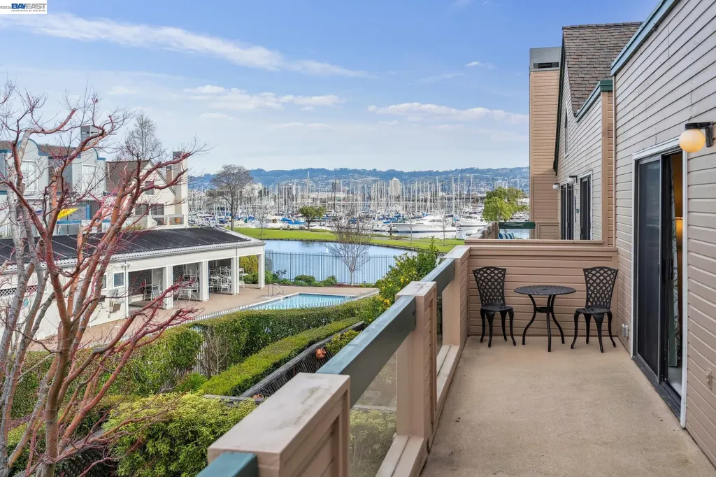9 Regulus Court Alameda CA 94501