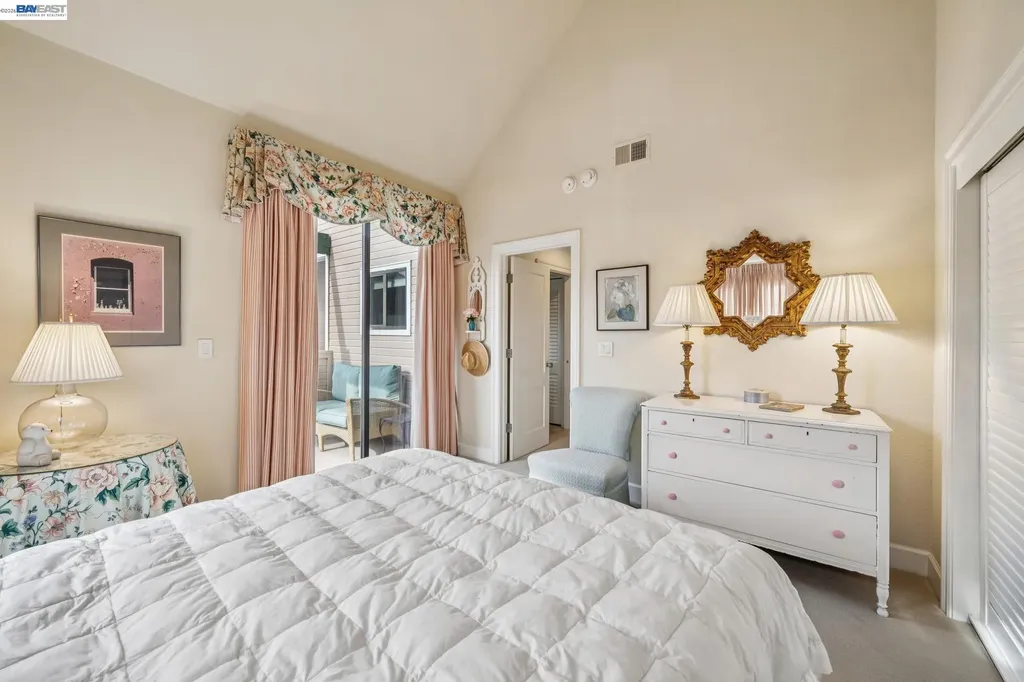 9 Regulus Court Alameda CA 94501
