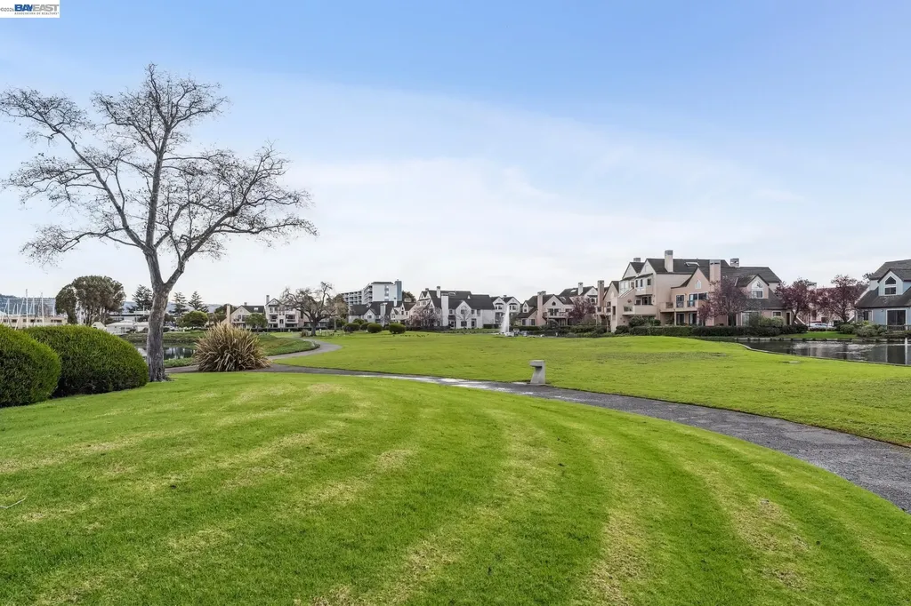 9 Regulus Court Alameda CA 94501
