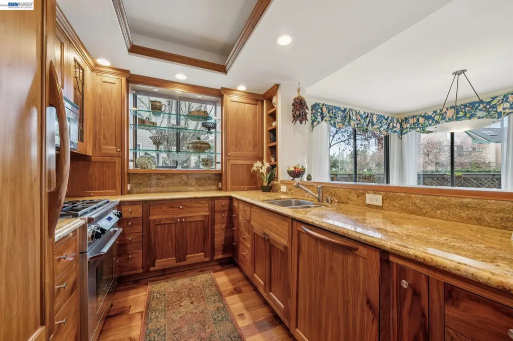 9 Regulus Court Alameda CA 94501