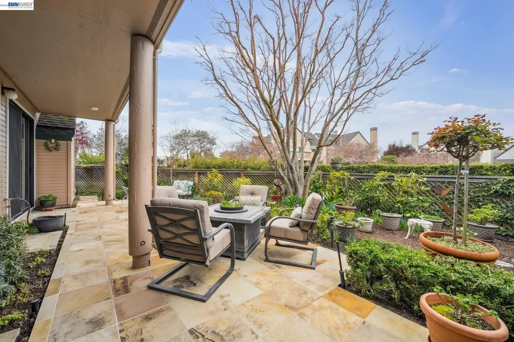 9 Regulus Court Alameda CA 94501