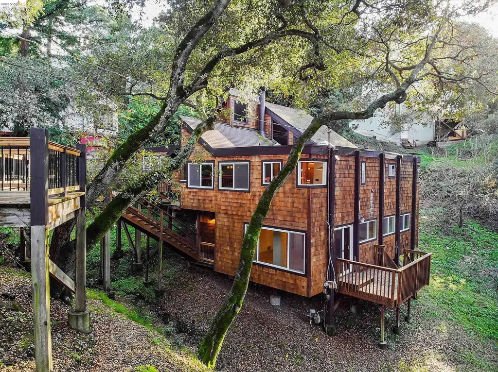 9 Wildwood Road Orinda CA 94563