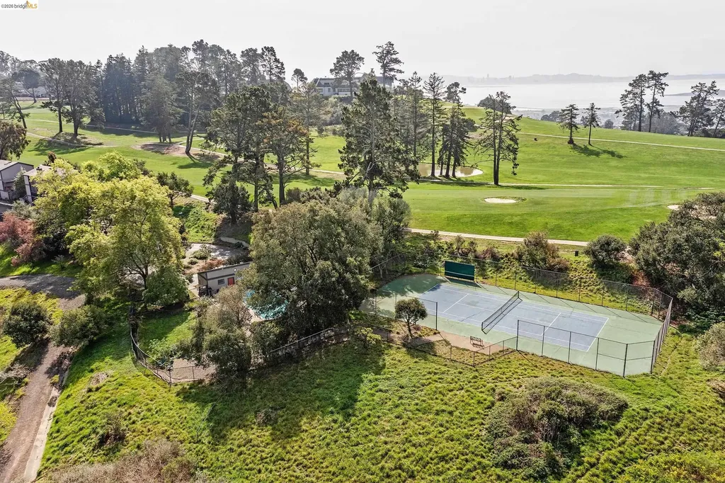 407 Vista Heights Road El Cerrito CA 94530