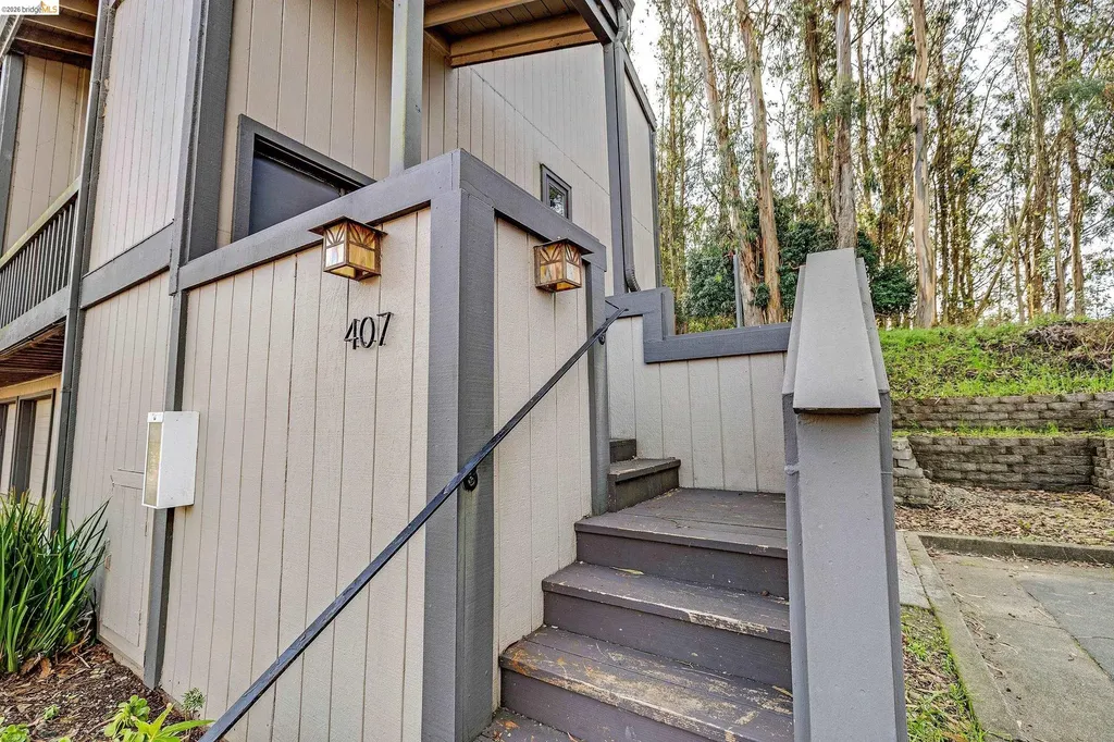 407 Vista Heights Road El Cerrito CA 94530