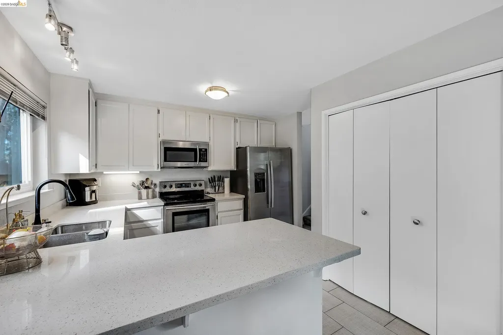 407 Vista Heights Road El Cerrito CA 94530