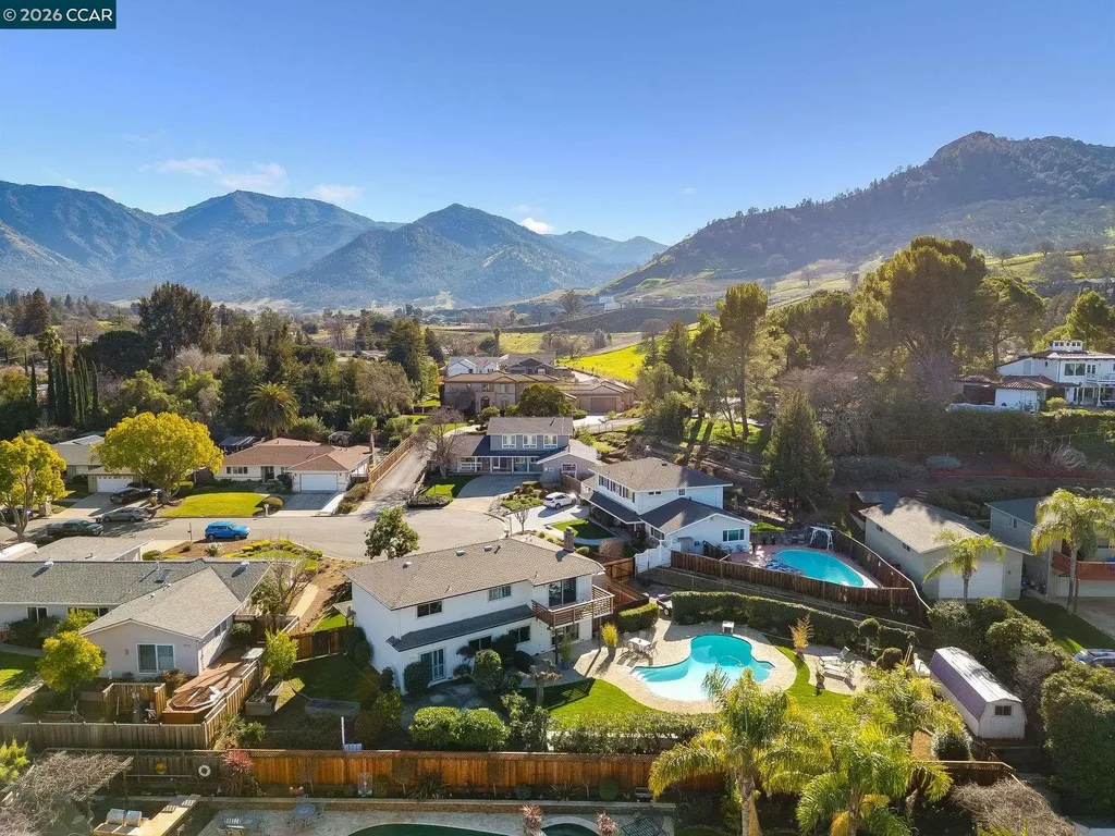 5817 Mitchell Canyon Court Clayton CA 94517