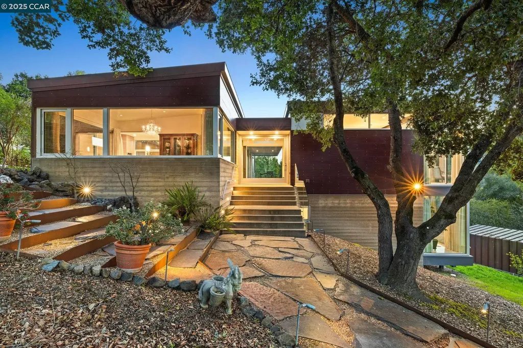 2 Crane Court Orinda CA 94563