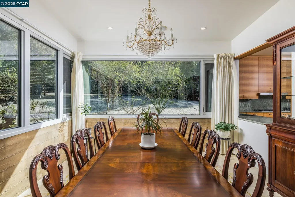 2 Crane Court Orinda CA 94563