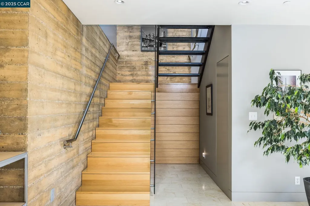 2 Crane Court Orinda CA 94563