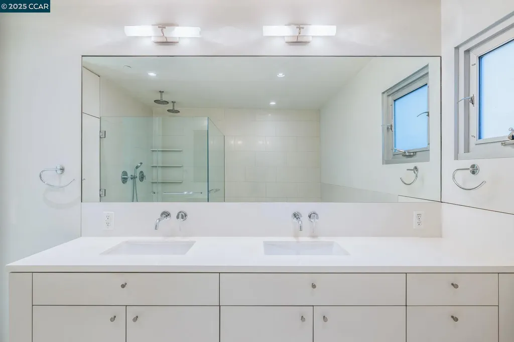 2 Crane Court Orinda CA 94563