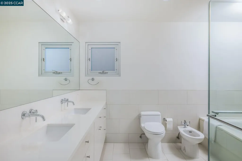 2 Crane Court Orinda CA 94563
