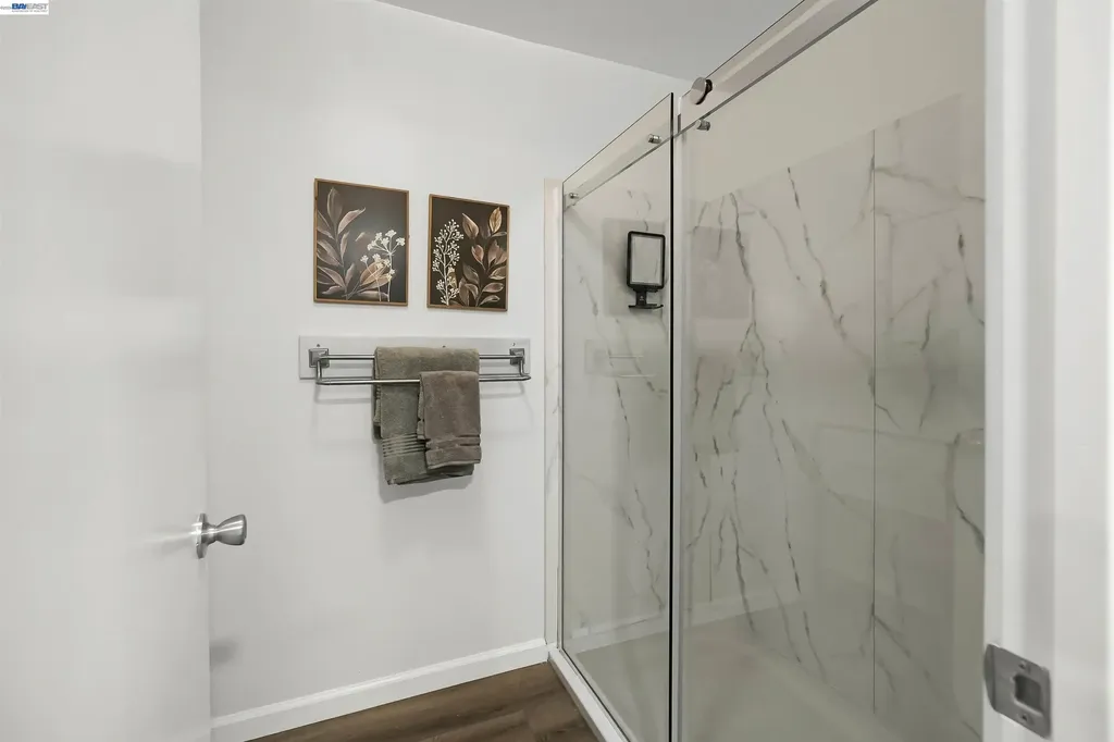 25480 University Court Hayward CA 94542