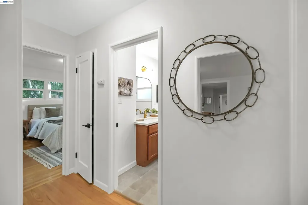 25480 University Court Hayward CA 94542