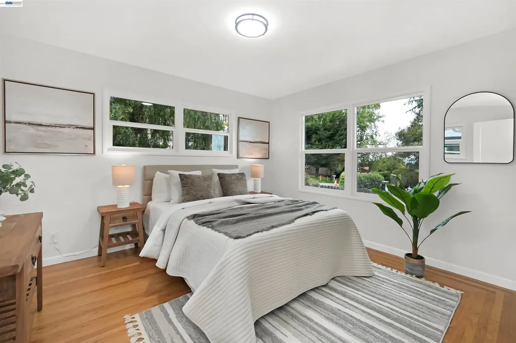 25480 University Court Hayward CA 94542