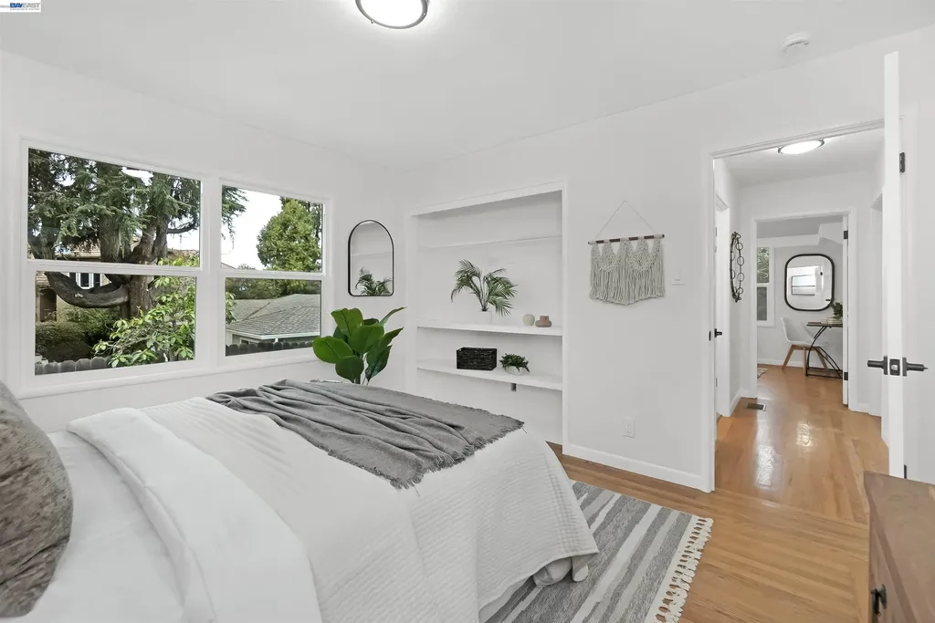 25480 University Court Hayward CA 94542