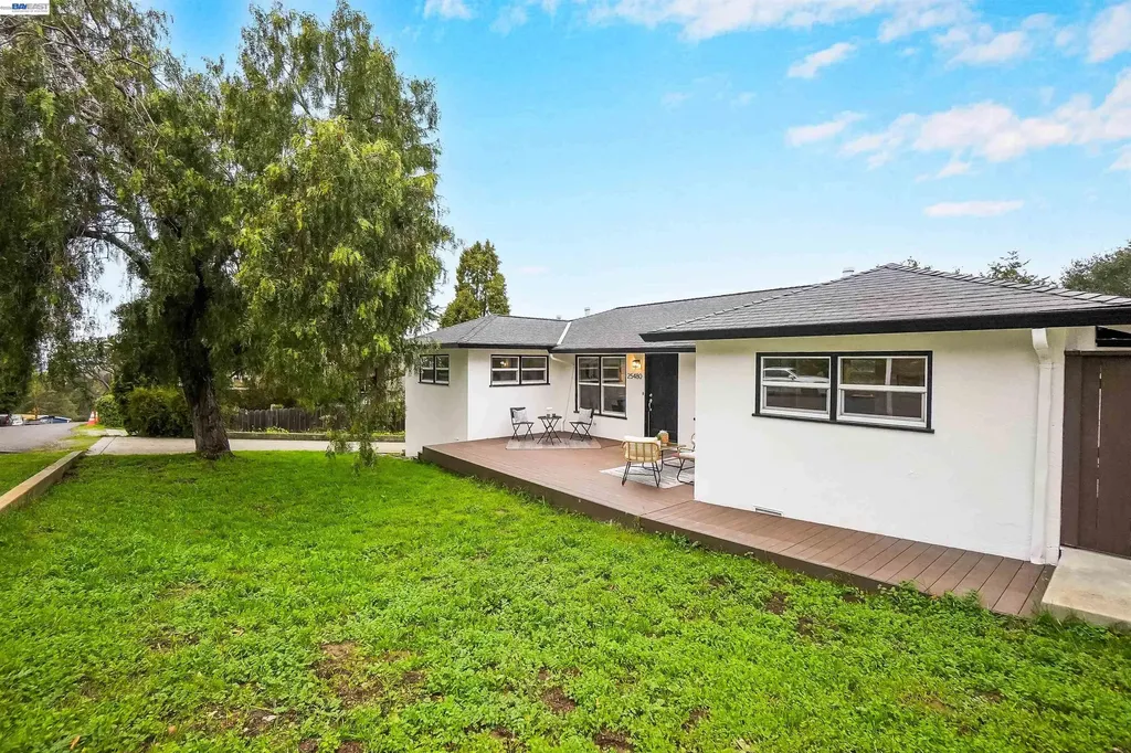 25480 University Court Hayward CA 94542