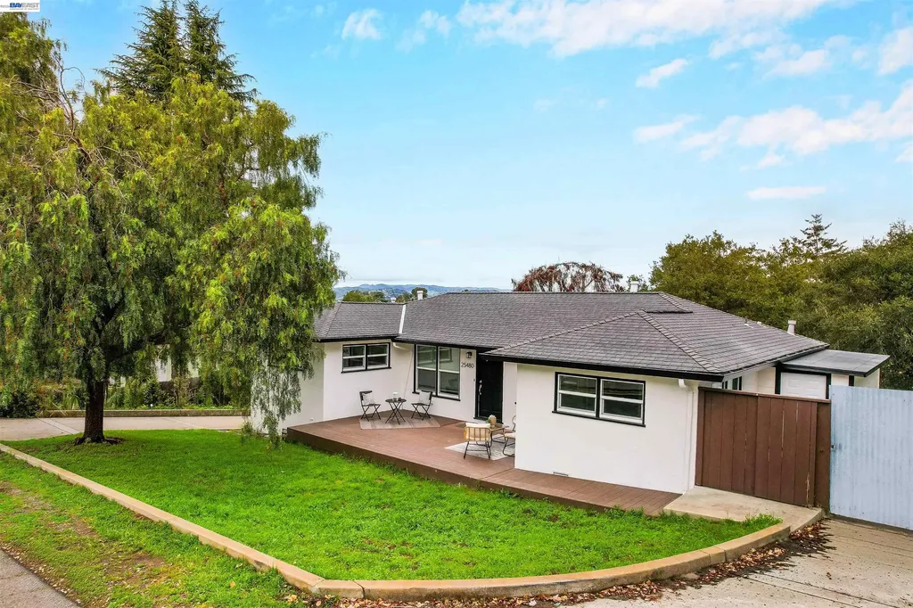 25480 University Court Hayward CA 94542