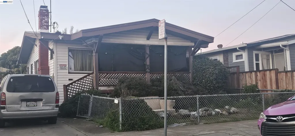 1709 Auseon Avenue Oakland CA 94621