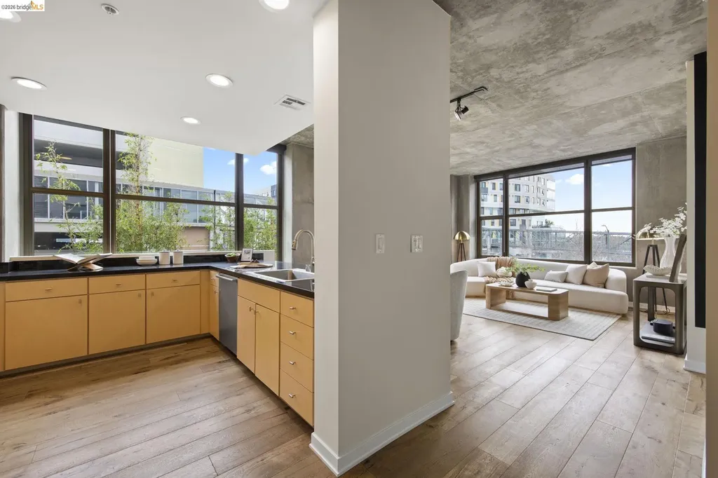 311 2nd Street Oakland CA 94607