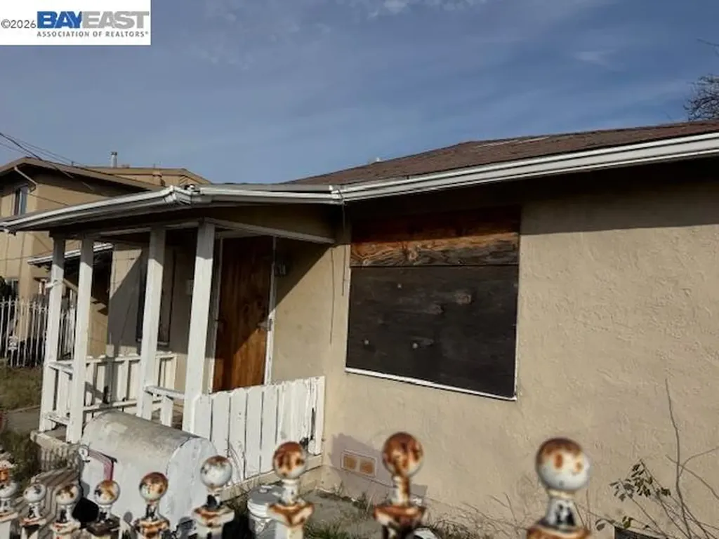 1413 Post Avenue San Pablo CA 94806