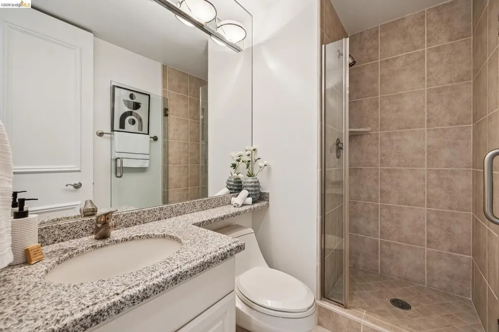 565 Bellevue Avenue Oakland CA 94610