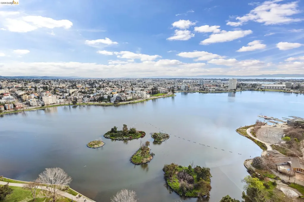 565 Bellevue Avenue Oakland CA 94610