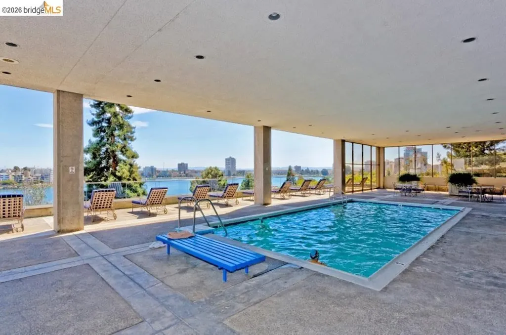 565 Bellevue Avenue Oakland CA 94610