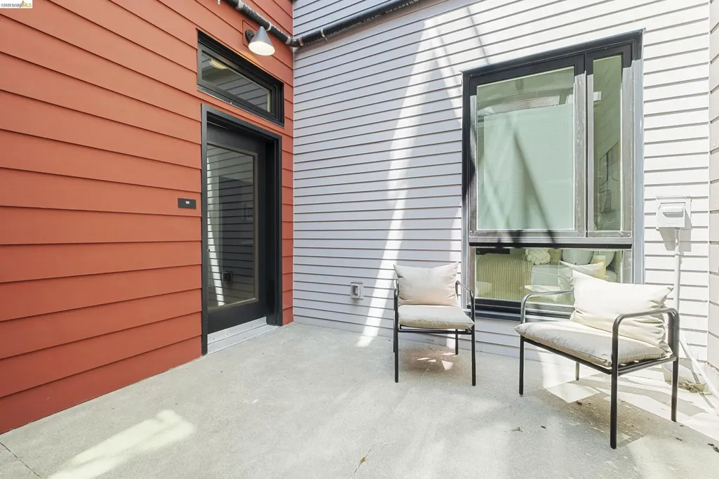 1545 32nd Street Oakland CA 94608