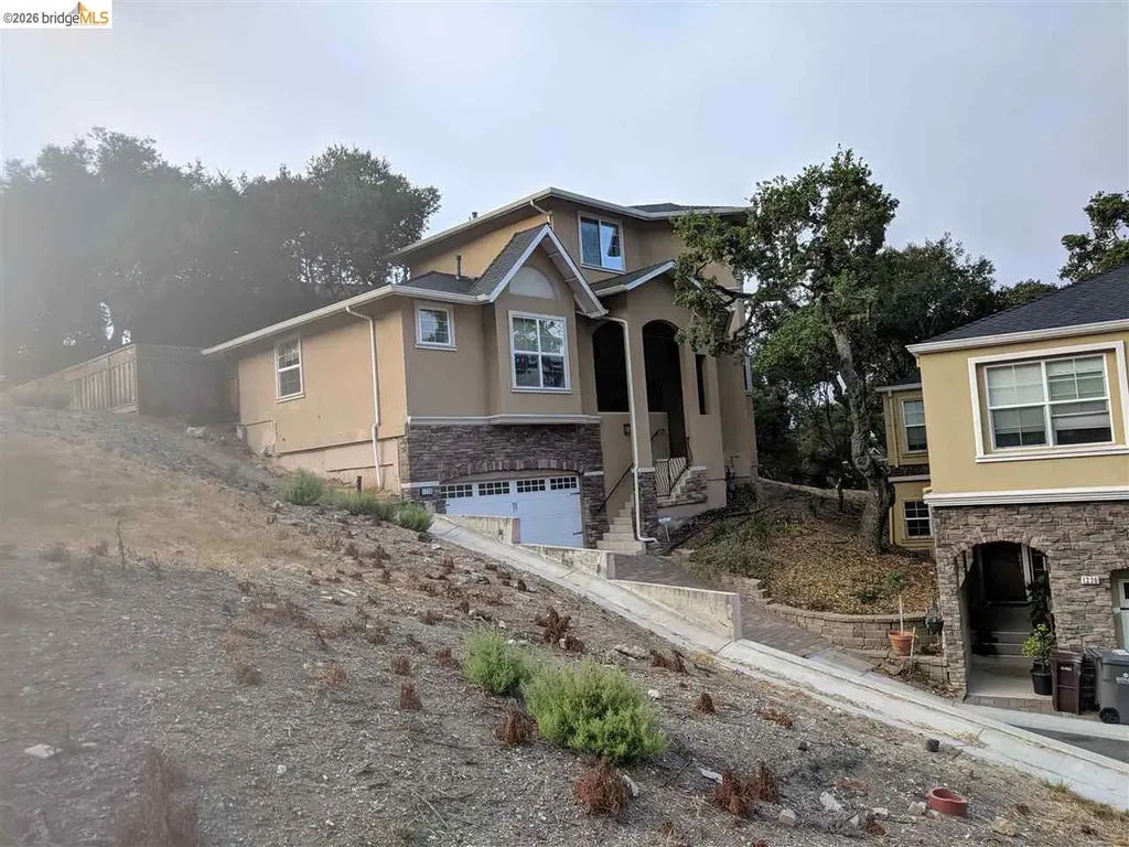 0 Redwood Road Oakland CA 94619