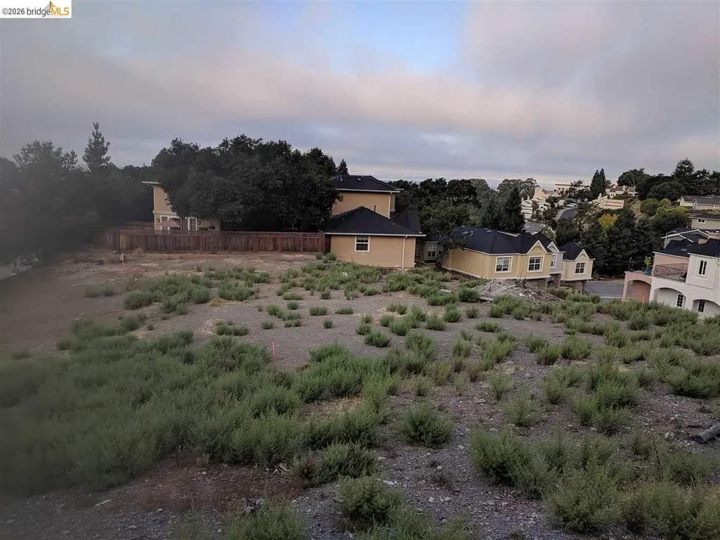 0 Redwood Road Oakland CA 94619