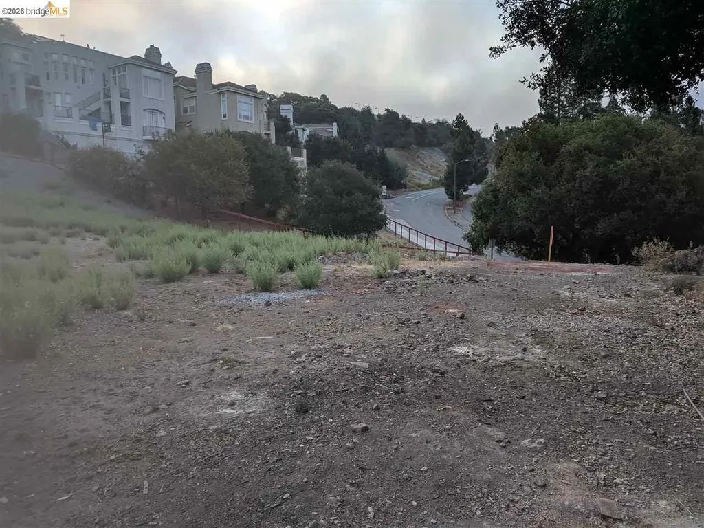 0 Redwood Road Oakland CA 94619