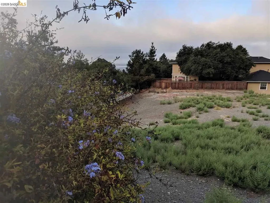 0 Redwood Road Oakland CA 94619