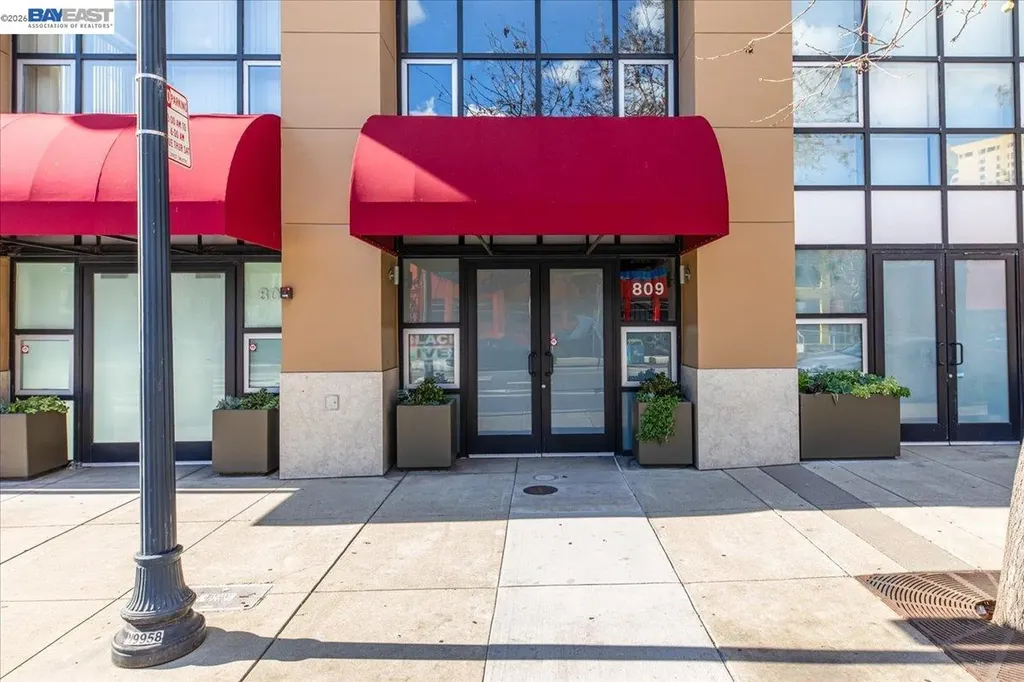 809 Clay Oakland CA 94607