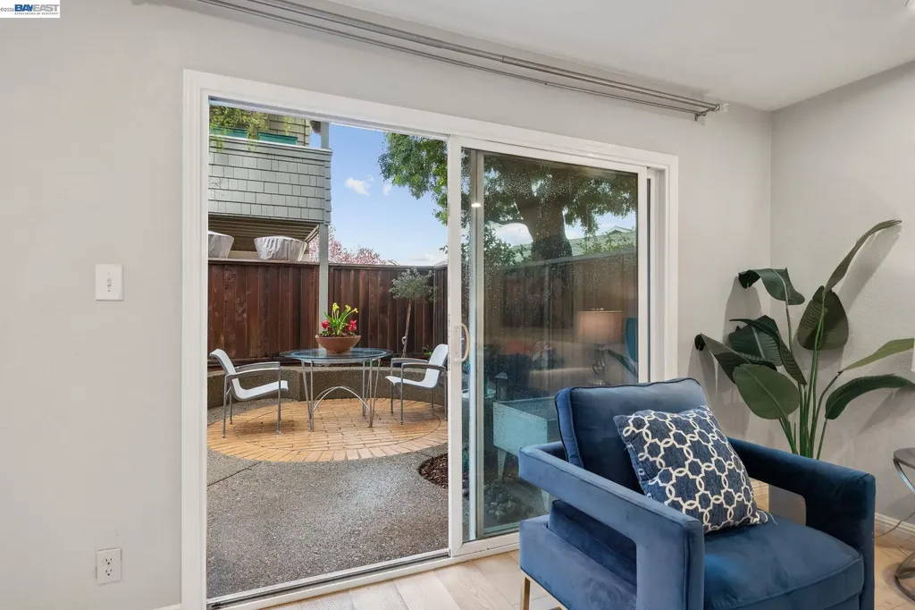 30 Sea Bridge Alameda CA 94502