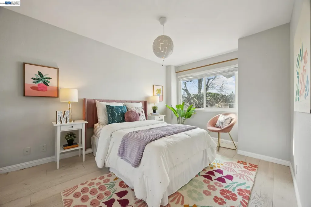 30 Sea Bridge Alameda CA 94502