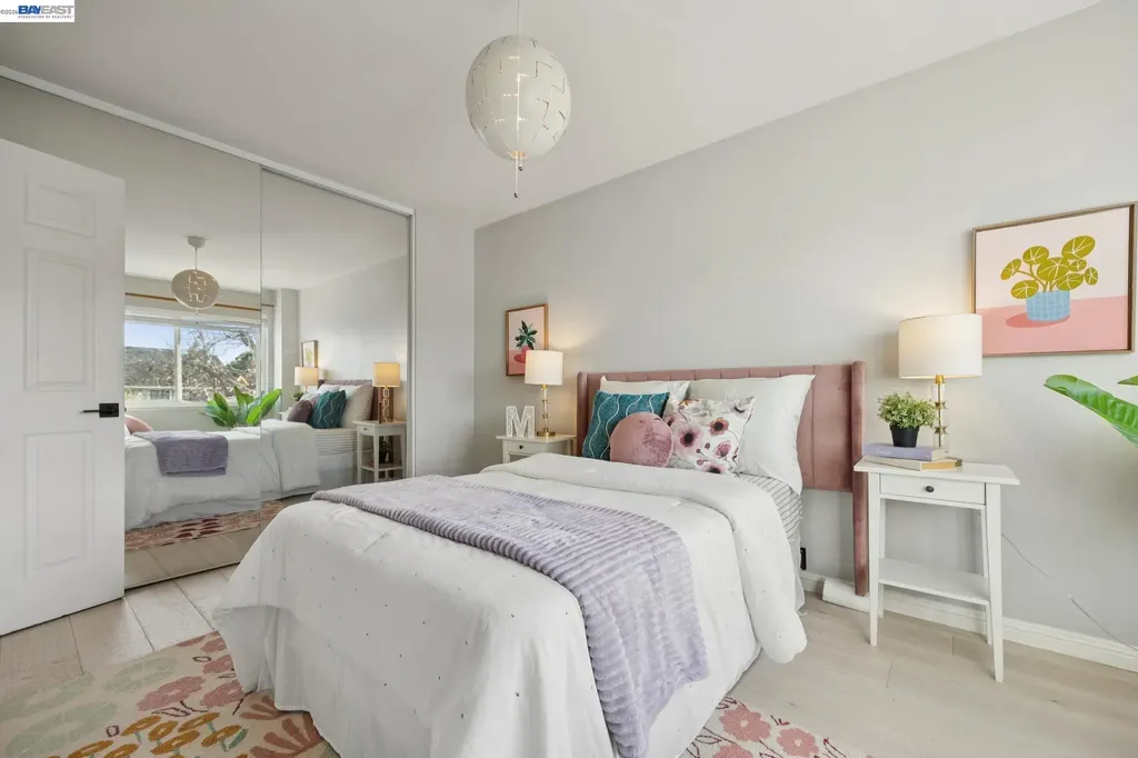 30 Sea Bridge Alameda CA 94502