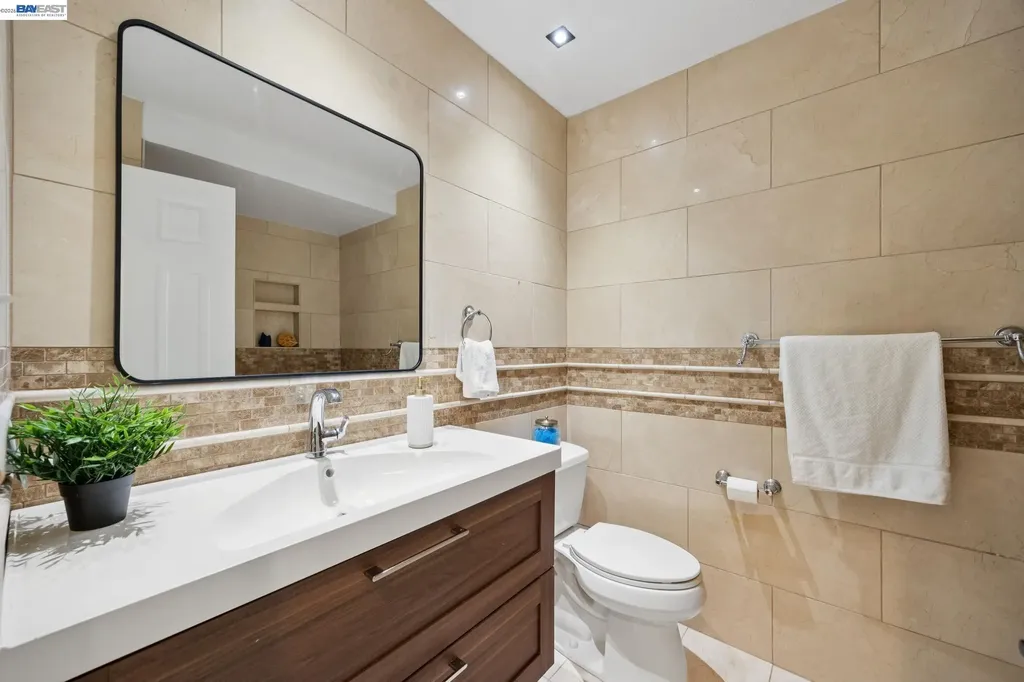 30 Sea Bridge Alameda CA 94502