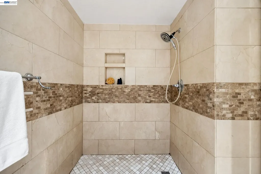 30 Sea Bridge Alameda CA 94502